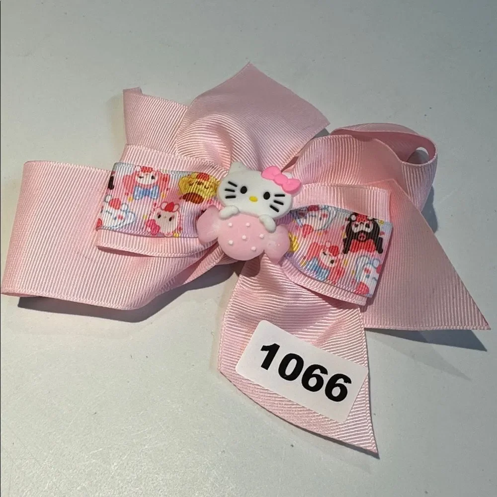 1066‎ Pink Color Hello Kitty Hair Alligator Clip Bow